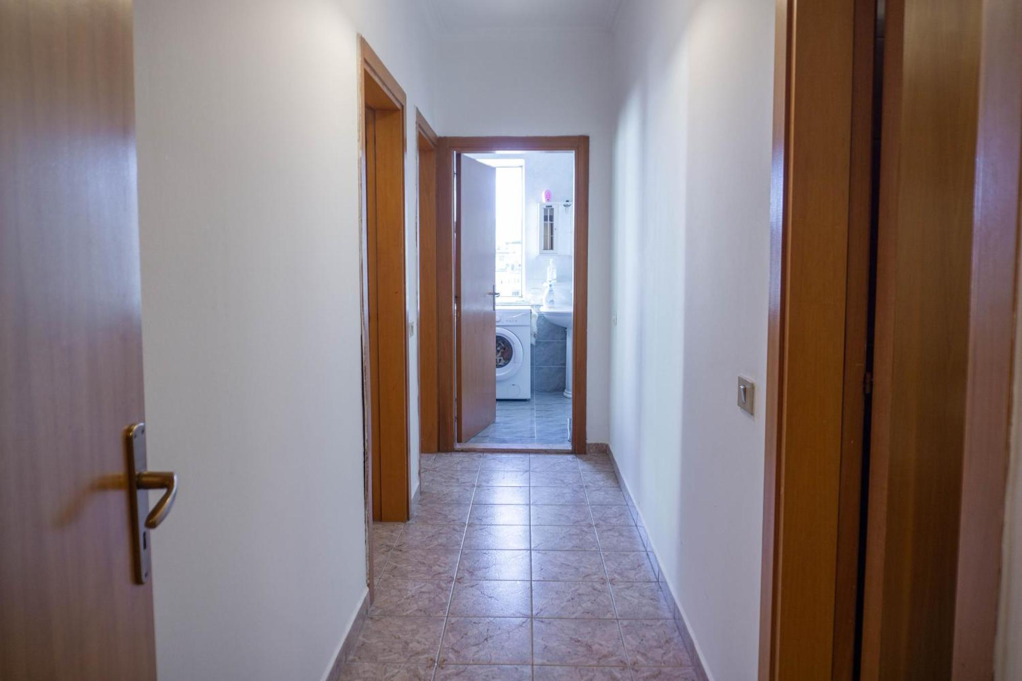 Bllok Bright Private Bedrooms With Private Bathroom On Shared Apartment Тирана Экстерьер фото