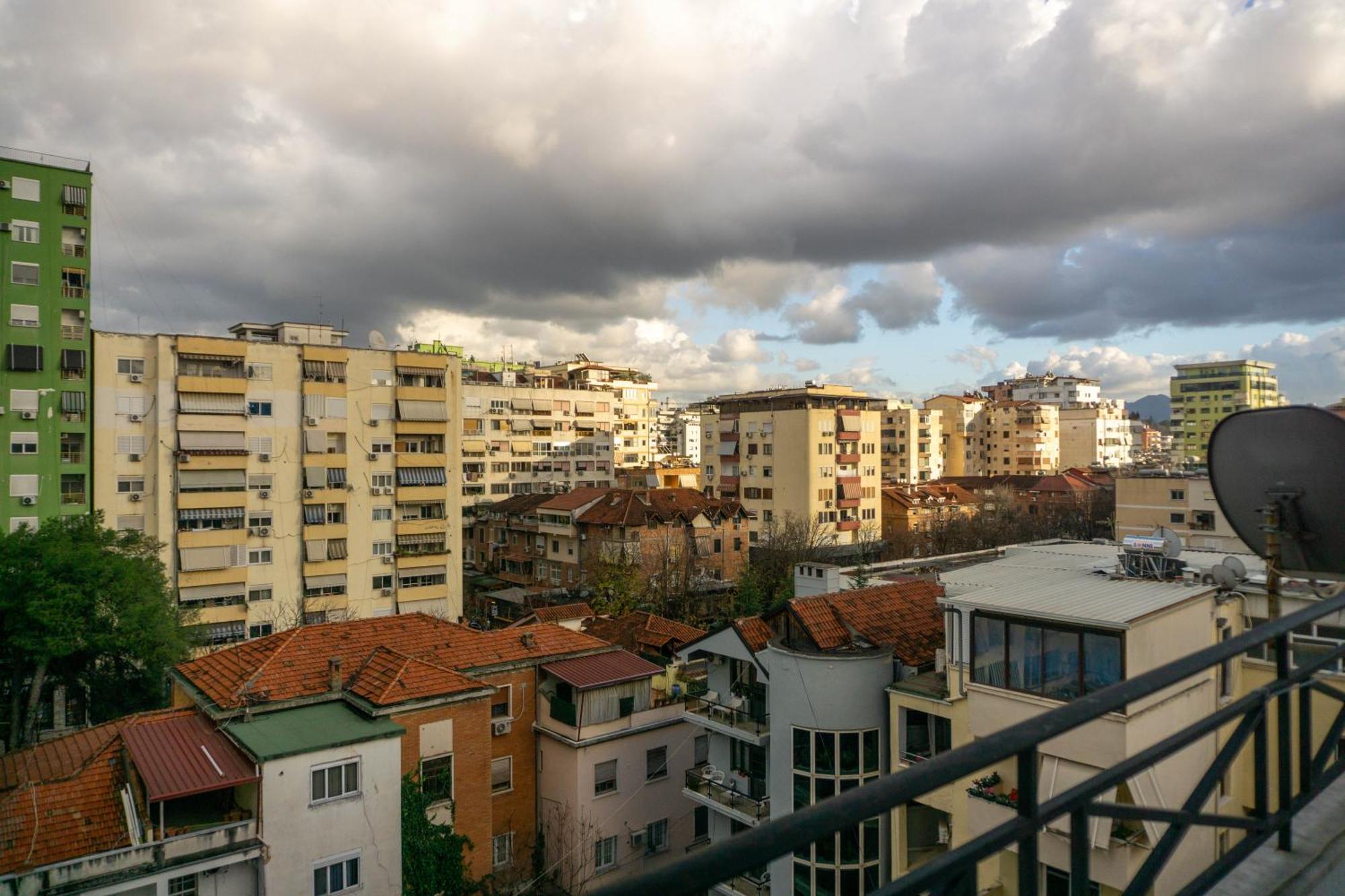 Bllok Bright Private Bedrooms With Private Bathroom On Shared Apartment Тирана Экстерьер фото