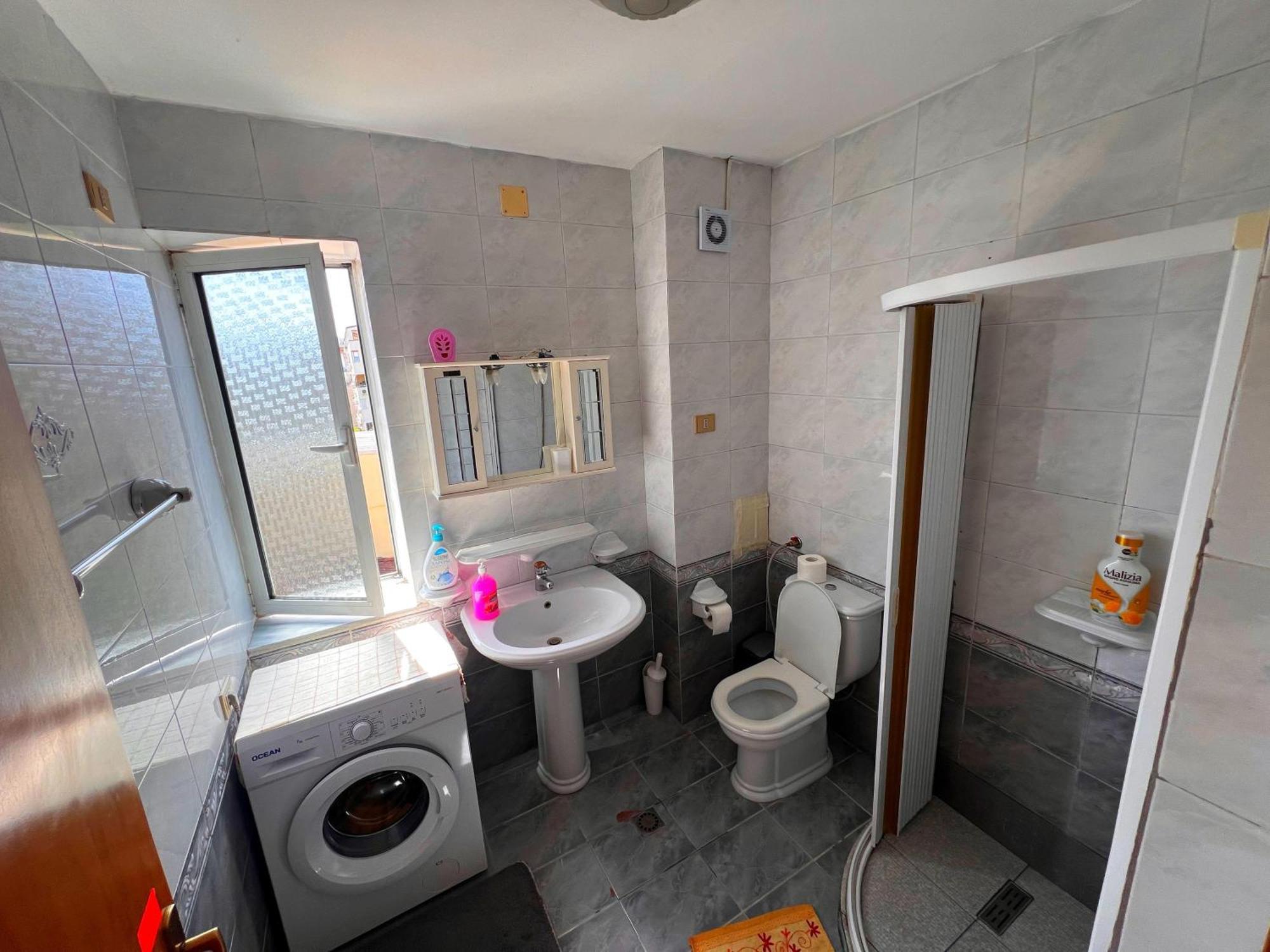 Bllok Bright Private Bedrooms With Private Bathroom On Shared Apartment Тирана Экстерьер фото