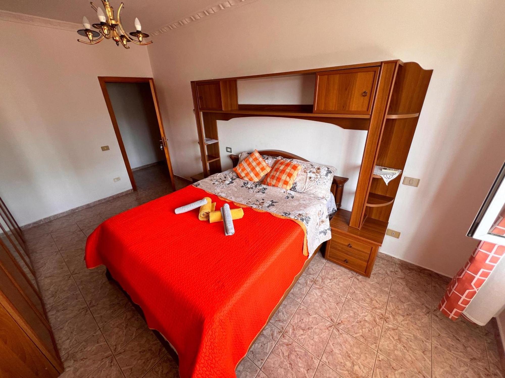 Bllok Bright Private Bedrooms With Private Bathroom On Shared Apartment Тирана Экстерьер фото